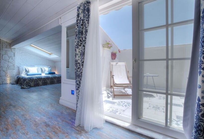 تختخواب و صبحانه Cella Boutique Hotel & Spa