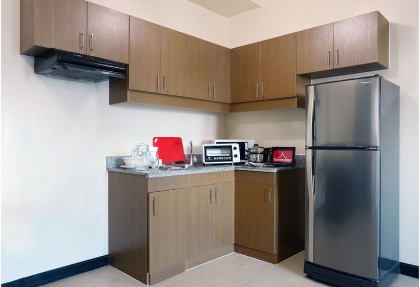 Home Edge Accommodations @ Tivoli Garden Residences