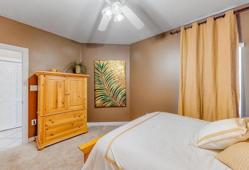 هتل Admirals Quarters 308