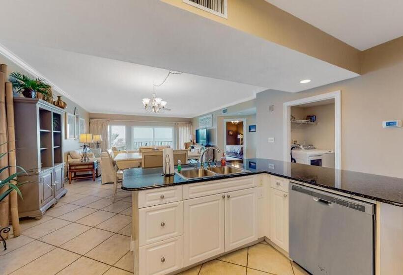 هتل Admirals Quarters 308