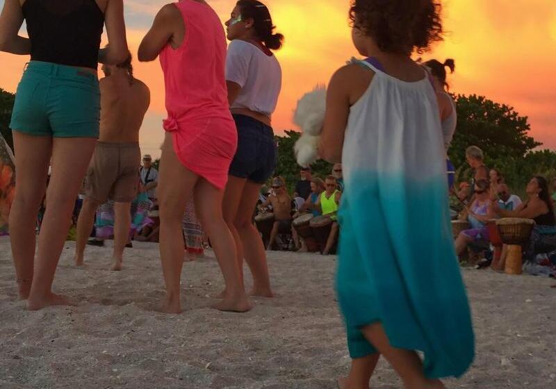 فندق Casey Key Resorts  Beachfront