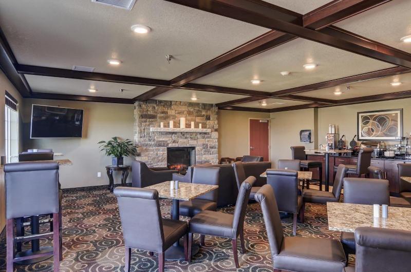 فندق Cobblestone Inn And Suites   Eaton