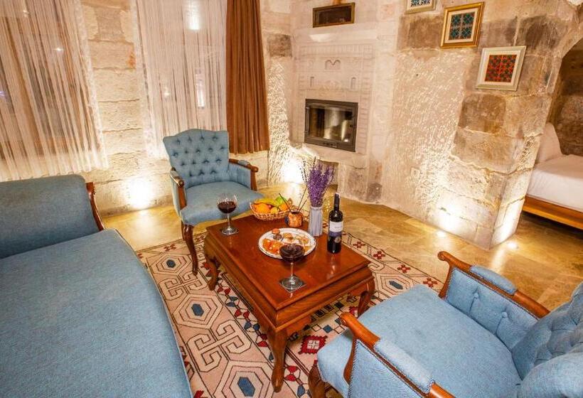 هتل Imperial Cave Suites & Spa