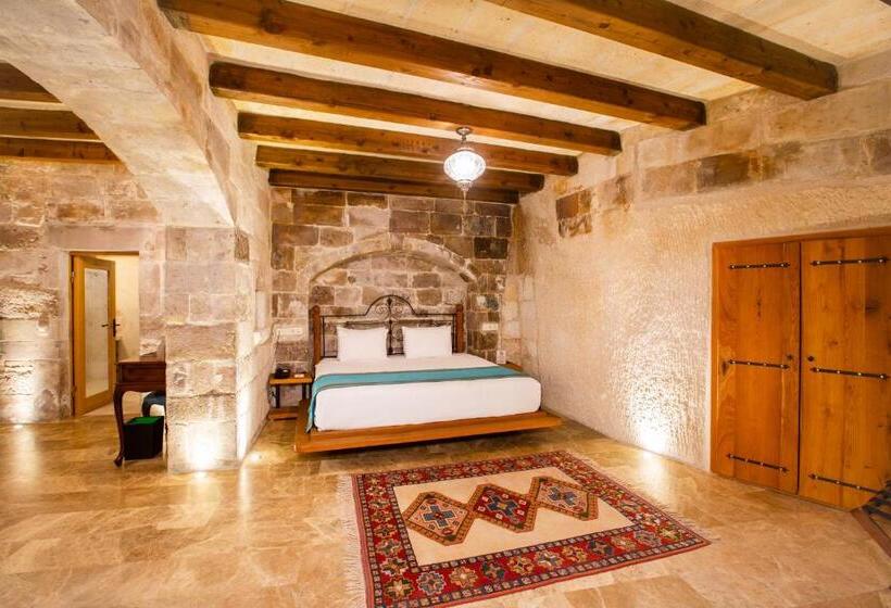 هتل Imperial Cave Suites & Spa