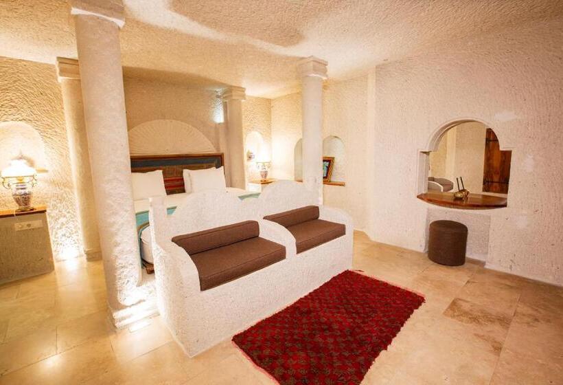 هتل Imperial Cave Suites & Spa