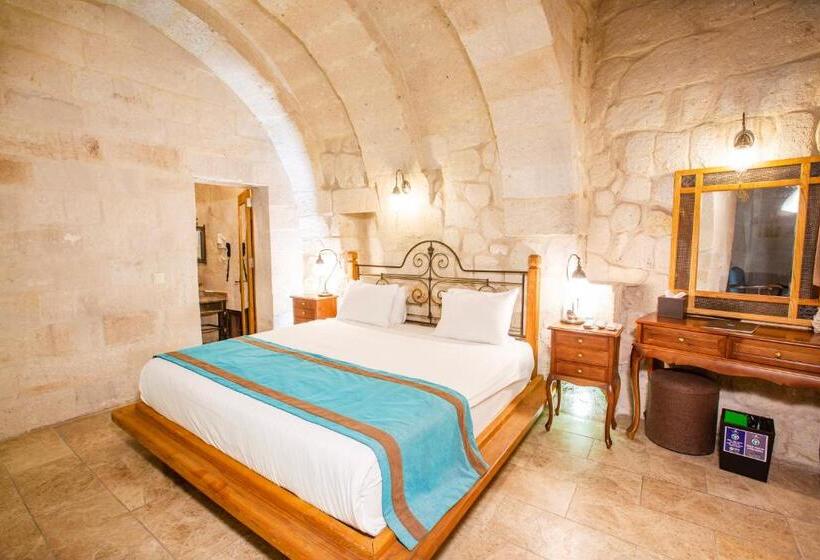 هتل Imperial Cave Suites & Spa