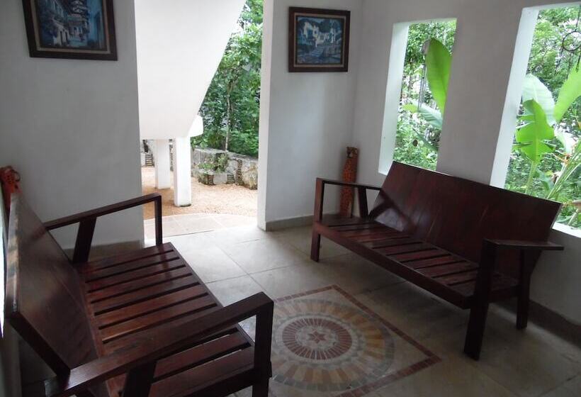 فندق Kambulum Nature Eco Villas