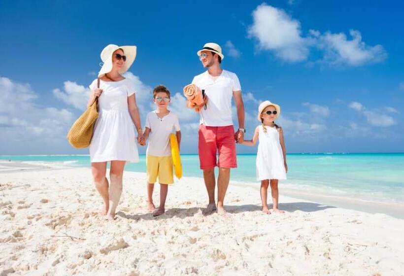בית מלון כפרי The Orient Beach Boracay