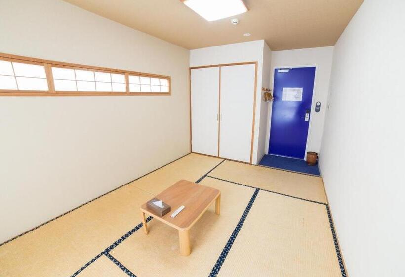 K S House Kyoto  Travelers Hostel