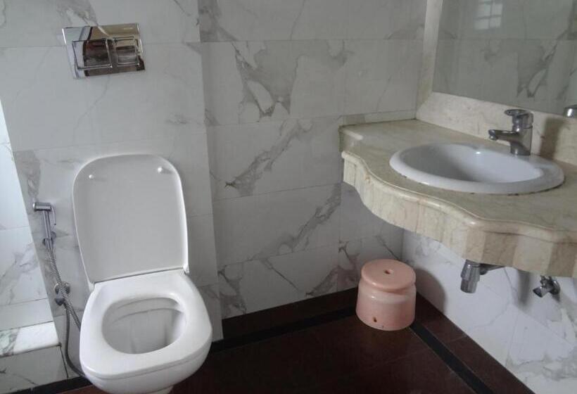 Royal Park Hotel Dockyard