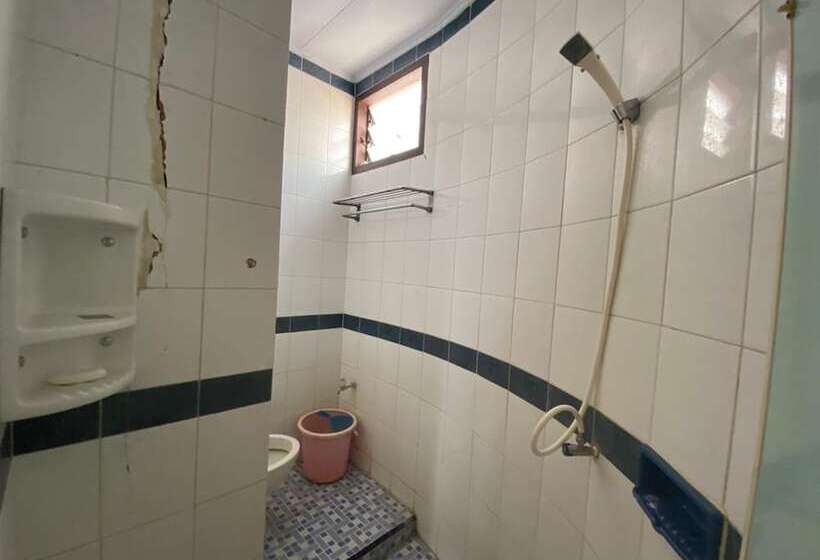 هتل Bulusaraung Homestay Makassar