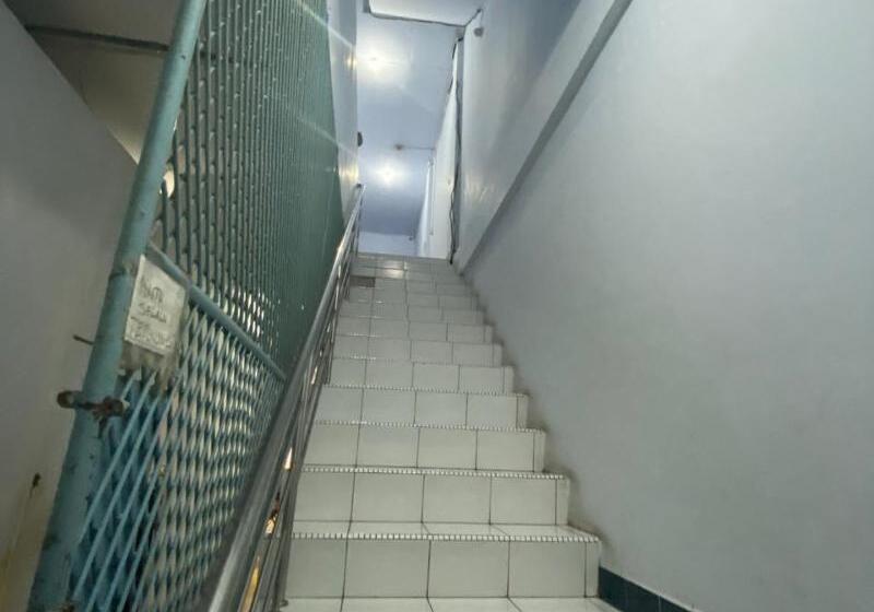 هتل Bulusaraung Homestay Makassar