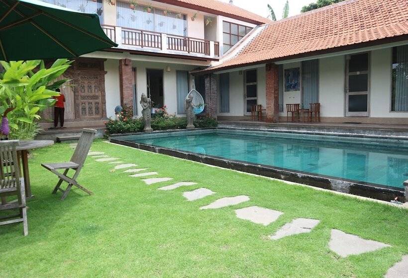 호텔 Pondok Tulasi Semaya House