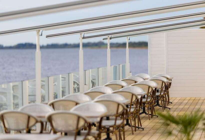فندق فئة نجمة واحدة Hørby Færgekro