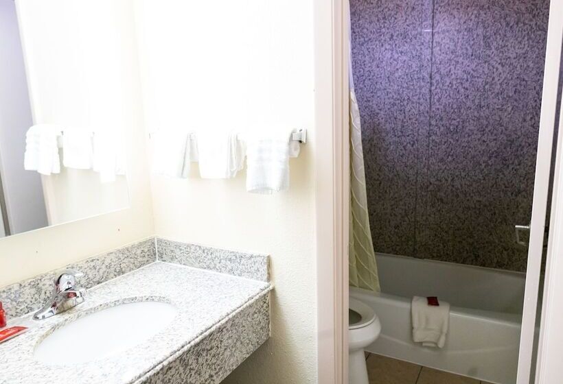 هتل Days Inn By Wyndham College Park Atlanta Airport South