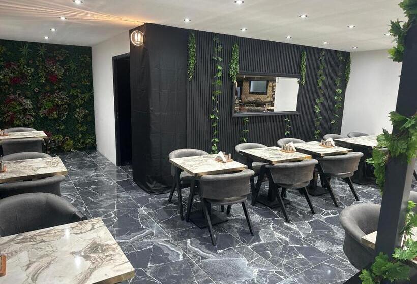 فندق Hôtel Gex