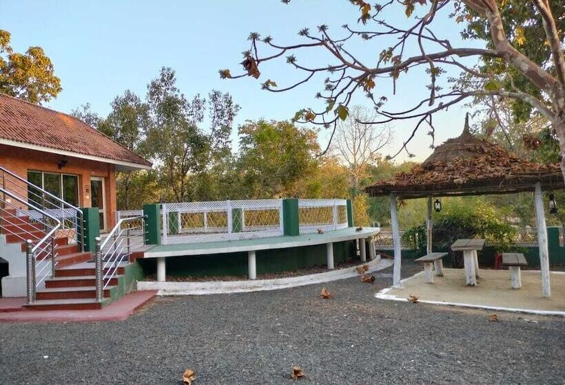 فندق Nirmal Chhaya Nature Resort