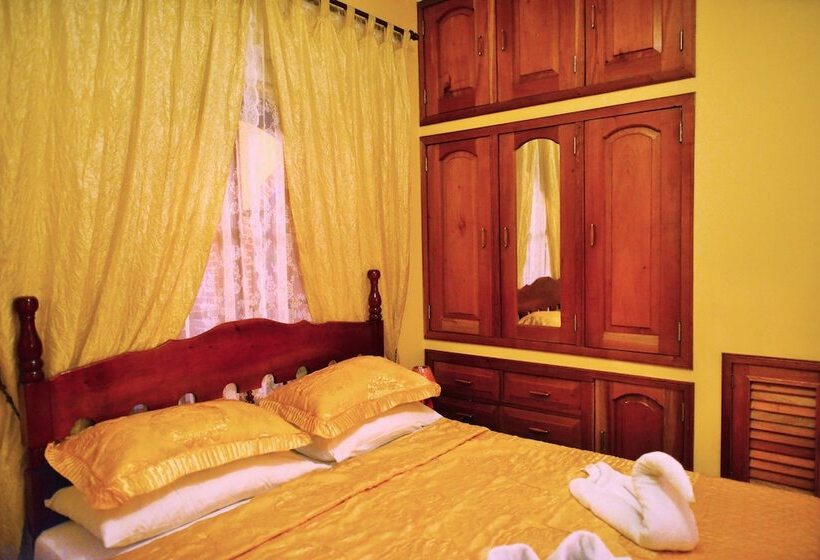 تختخواب و صبحانه Hostal Cuba