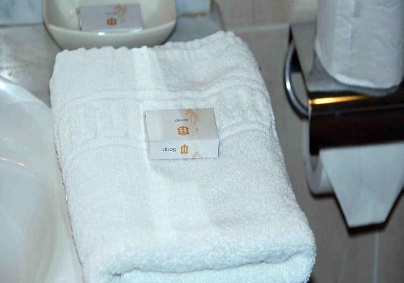 Hostal Q Albares