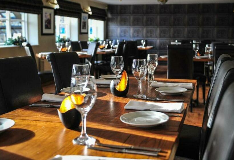 فندق فئة نجمة واحدة The Wyvill Arms