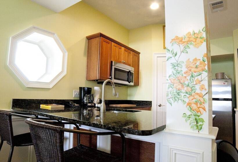 هتل Desoto Beach Gardens