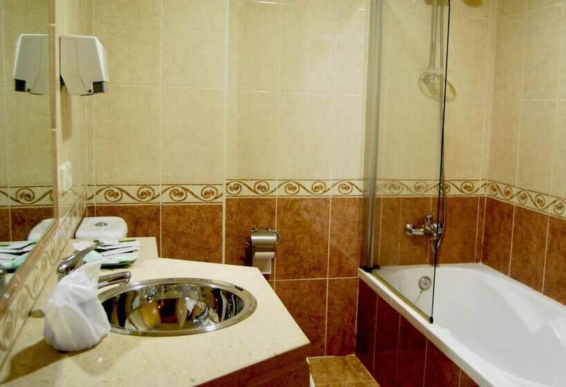 هتل Hhb Pontevedra Confort