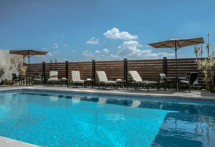 هتل Hyatt Place Celaya
