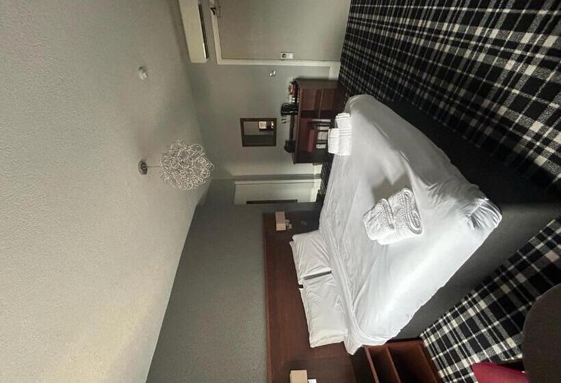 فندق The Grand