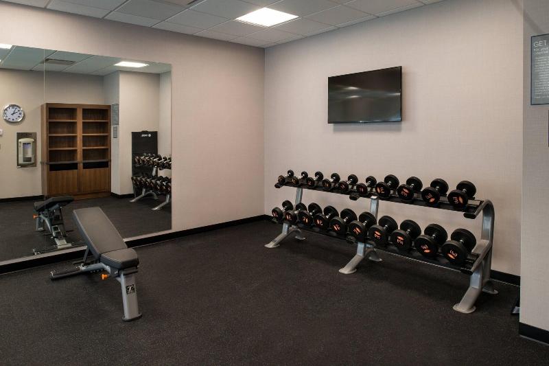 هتل Towneplace Suites By Marriott Saskatoon