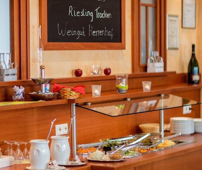 ホテル Zur Brücke