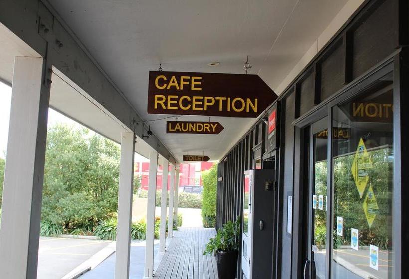 Riverlands Roadhouse Motel