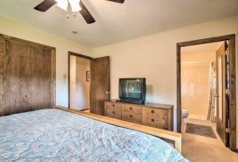 Authentic Cabin W/ Fire Pit Near Trout Fishing!