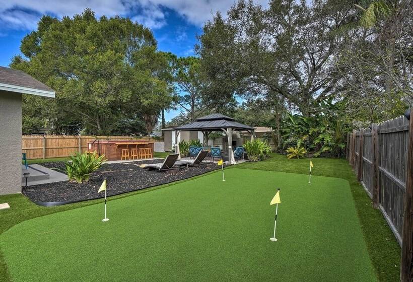 Beachy Palm Harbor Escape: Swim Spa Pool & Gazebo