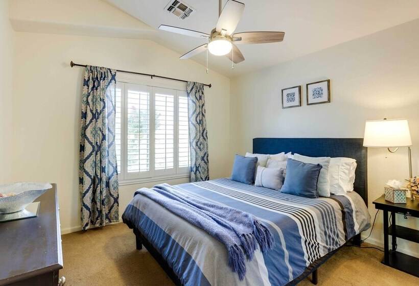 Gorgeous Goodyear Home W/ Pool & Hot Tub!