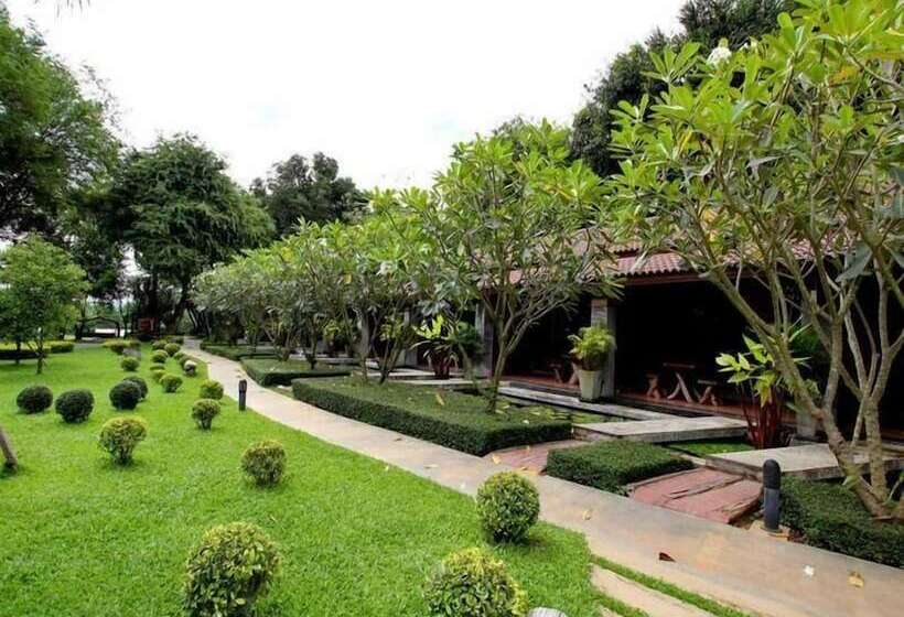 فندق Namsai Resort Kanchanaburi