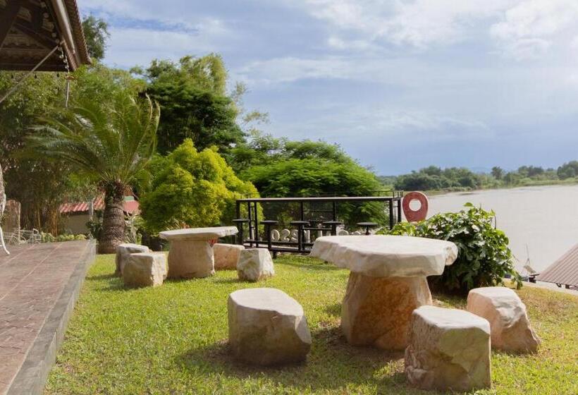 فندق Namsai Resort Kanchanaburi