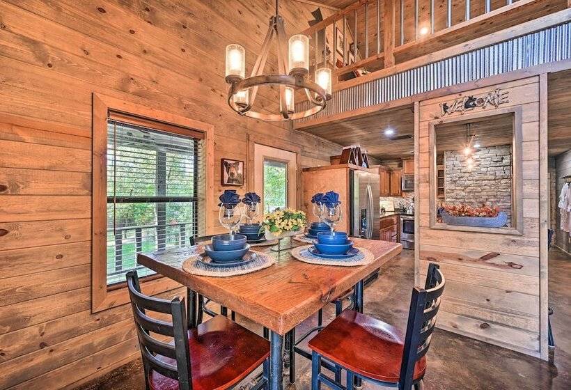 Luxe Broken Bow Cabin W/ Tesla Charging Station