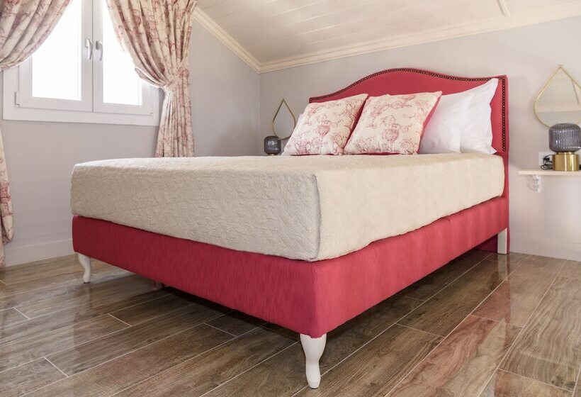 بنسيون Nafsika Suites