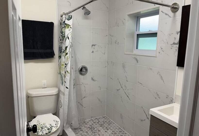 بنسيون Zenhomes In Brandon Near Tampa Valrico Seffner
