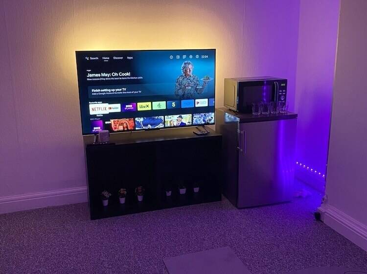 اقامتگاه Sapphire Suites, Stunning 2 Bed House In Bradford