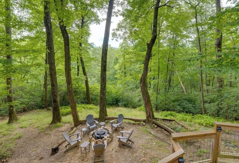 Sapphire Valley Cabin W/ Private Mountain Views!