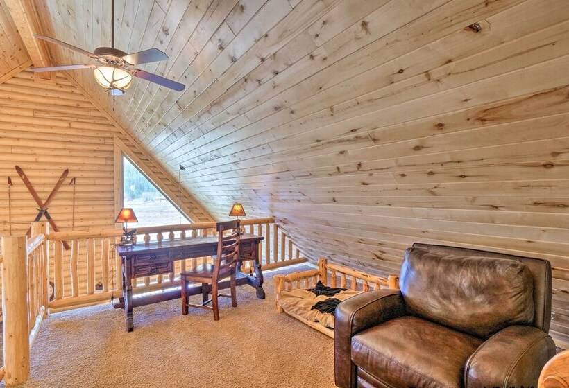 Secluded Alma Log Cabin W/ Hot Tub & Mountain View