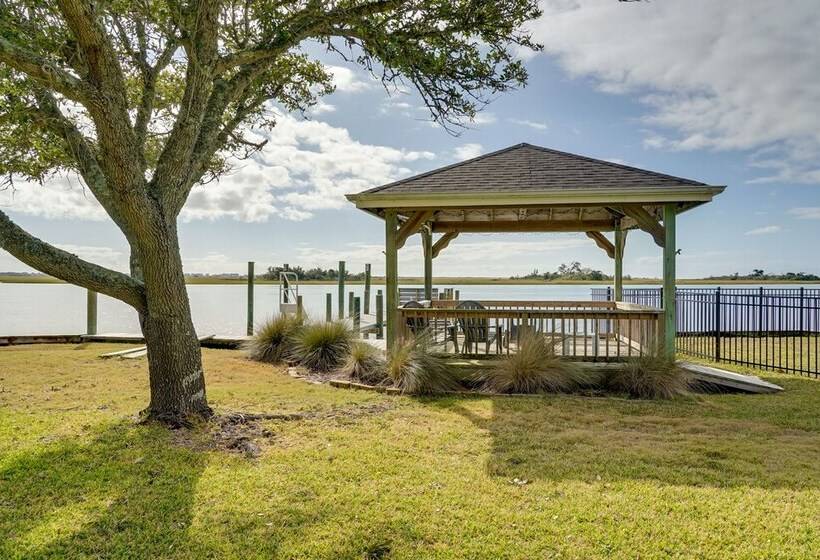 Waterfront Hampstead Home: Dock & Waterway Access!