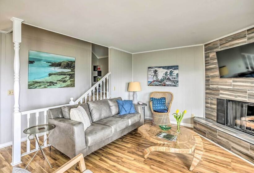 Waterfront Home W/ Decks, Privacy & Boat Slip