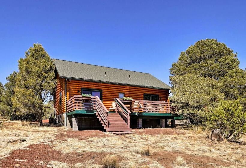 Quaint Williams Cabin Near Grand Canyon
