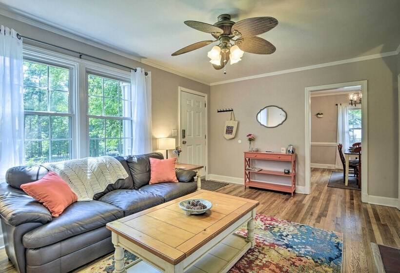 Bright Home W/ Yard In Historic Fuquay Varina!