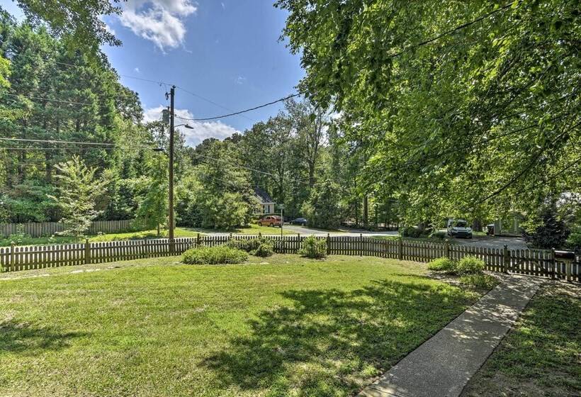 Bright Home W/ Yard In Historic Fuquay Varina!