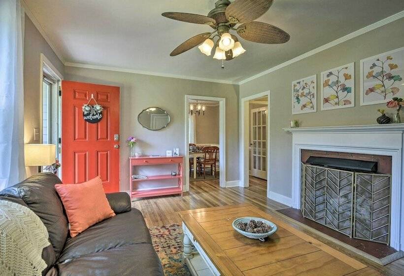 Bright Home W/ Yard In Historic Fuquay Varina!