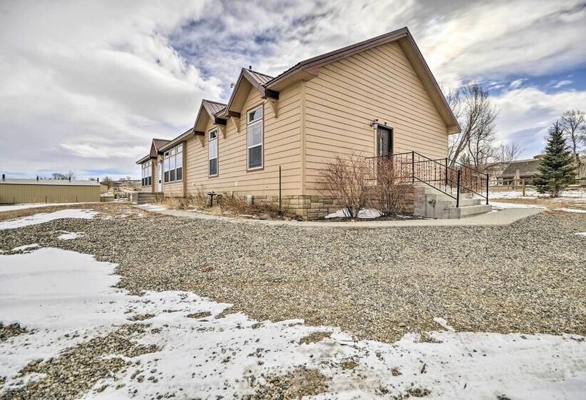 Charming Cody Vacation Home W/ Mtn Views!