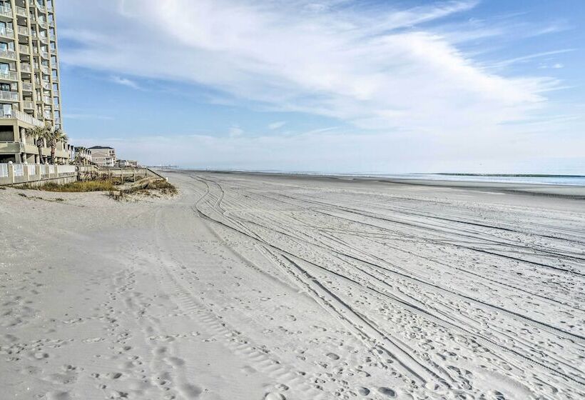Below Deck  Beach House: Walk To The Ocean!